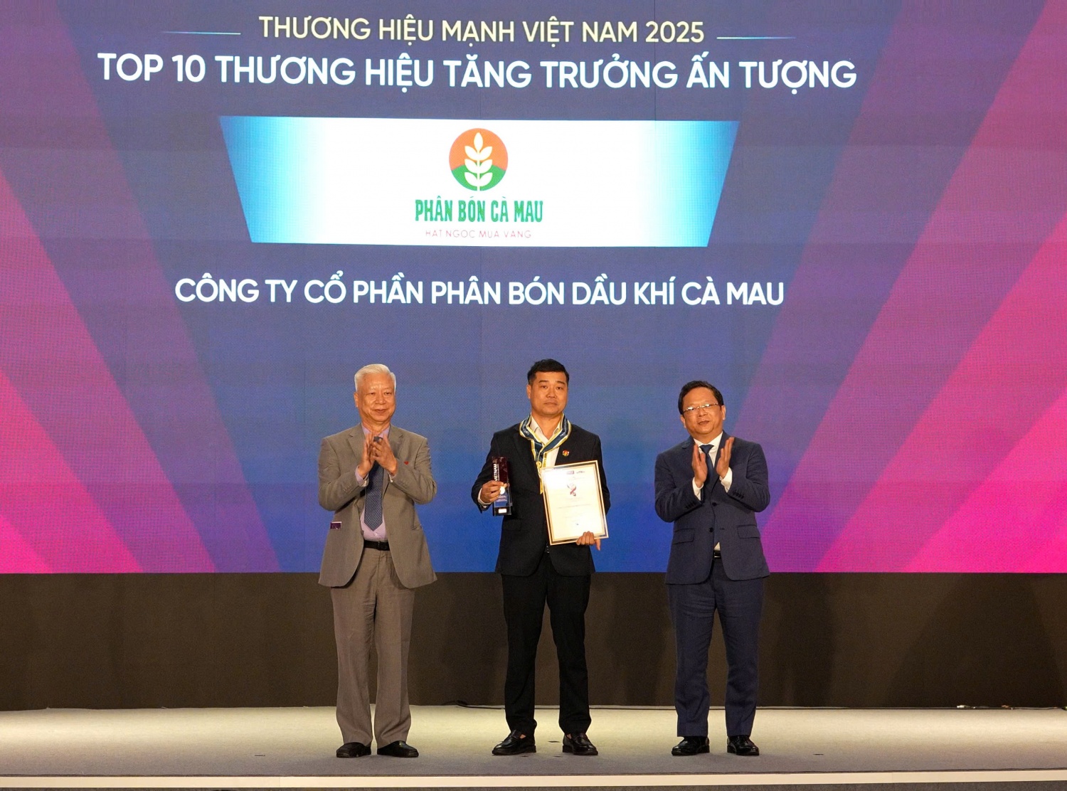 PVCFC luôn tiên phong ứng dụng công nghệ hiện đại trong sản xuất PVCFC luôn tiên phong ứng dụng công nghệ hiện đại trong sản xuất
