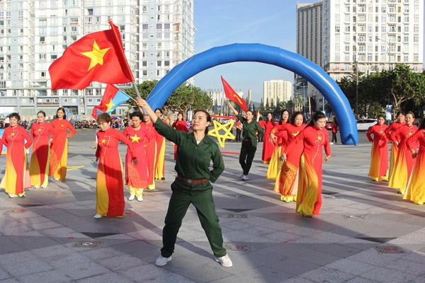 Các tiết mục dân vũ