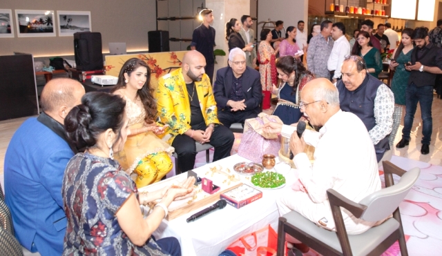 Nghi thức đám cưới của một cặp đôi tỷ phú Ấn Độ tại Đà Nẵng.