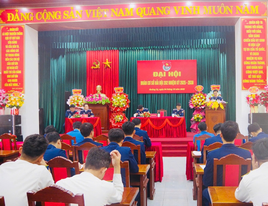 Ảnh 1: Quang cảnh của Đại hội Đoàn cơ sở Hải đội 202, nhiệm kỳ 2025 – 2030.