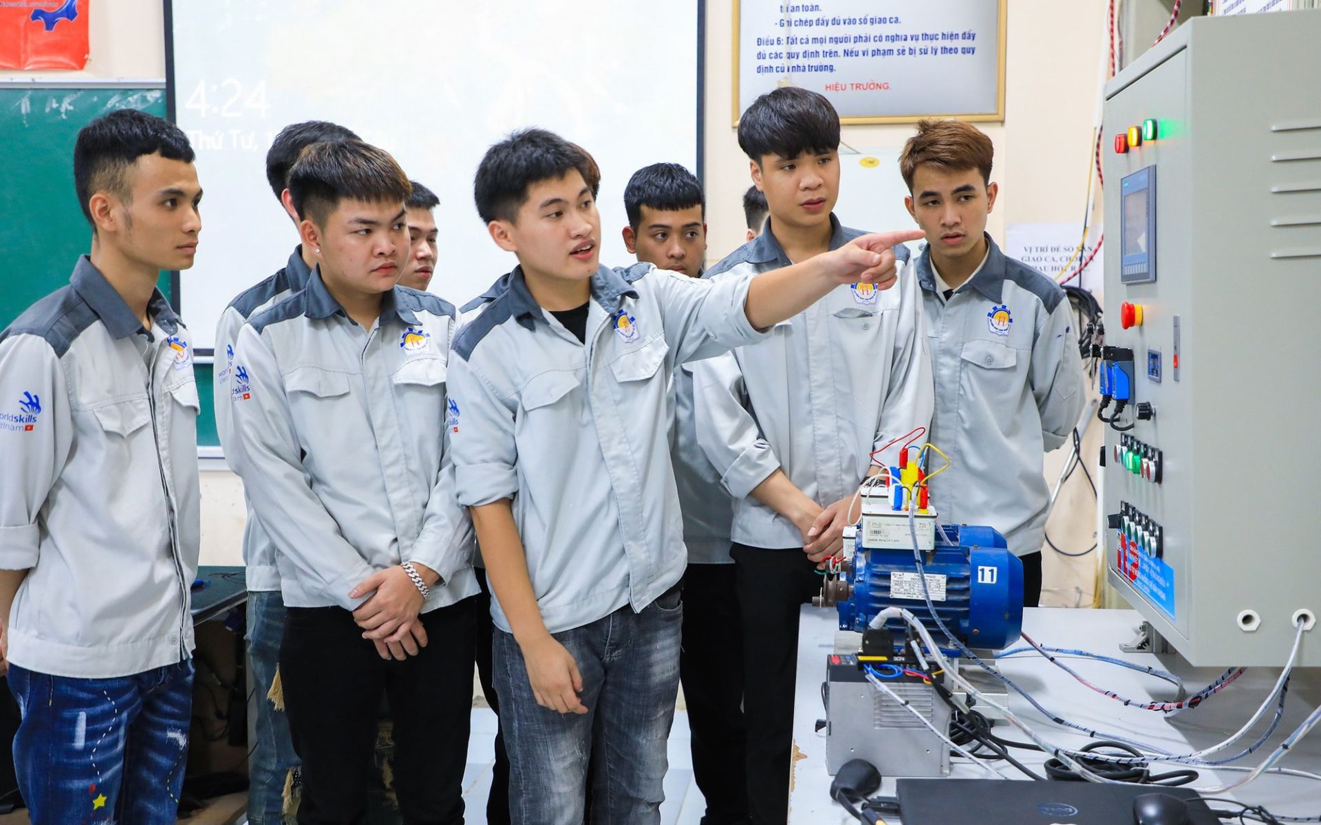 Đề xuất xây dựng hệ thống thông tin thị trường lao động hiện đại, thống nhất toàn quốc