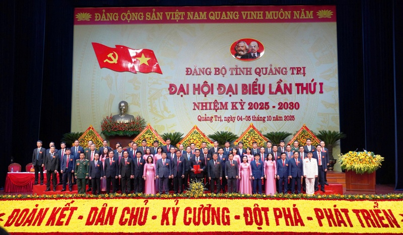 Ban chấp hành Đảng bộ tỉnh Quảng Trị nhiệm kỳ 2025- 2030 ra mắt