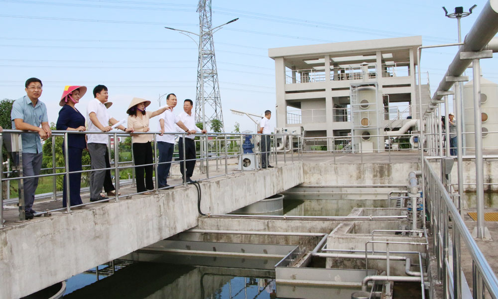 Ban Kinh tế - Ngân sách, HĐND tỉnh Bắc Ninh tổ chức giám sát tiến độ đầu tư xây dựng hạ tầng kỹ thuật tại các khu công nghiệp Thuận Thành I, II và Gia Bình.Đoàn giám sát kiểm tra hệ thống xử lý nước thải tại Khu công nghiệp Thuận Thành I.