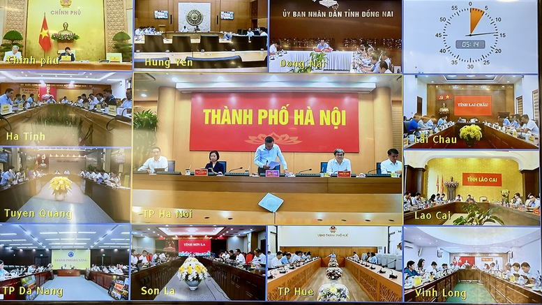 Các ý kiến nhận định, các tỉnh, thành phố tăng trưởng tốt nhờ môi trường kinh doanh thông thoáng, lãnh đạo, chỉ đạo quyết liệt và việc tích cực tháo gỡ khó khăn, vướng mắc cho các dự án - Ảnh: VGP/Nhật Bắc