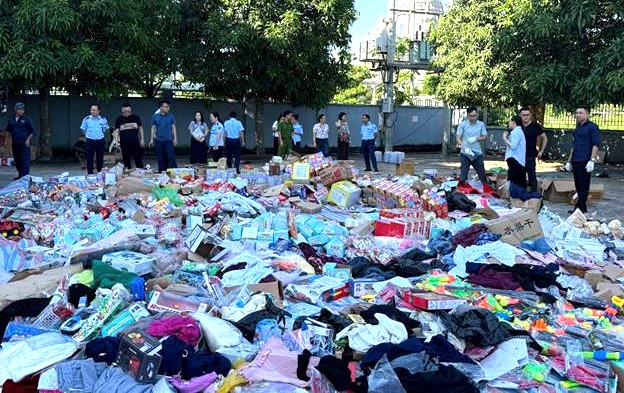 Ninh Bình: Tiêu hủy hơn 24.600 sản phẩm hàng hóa vi phạm