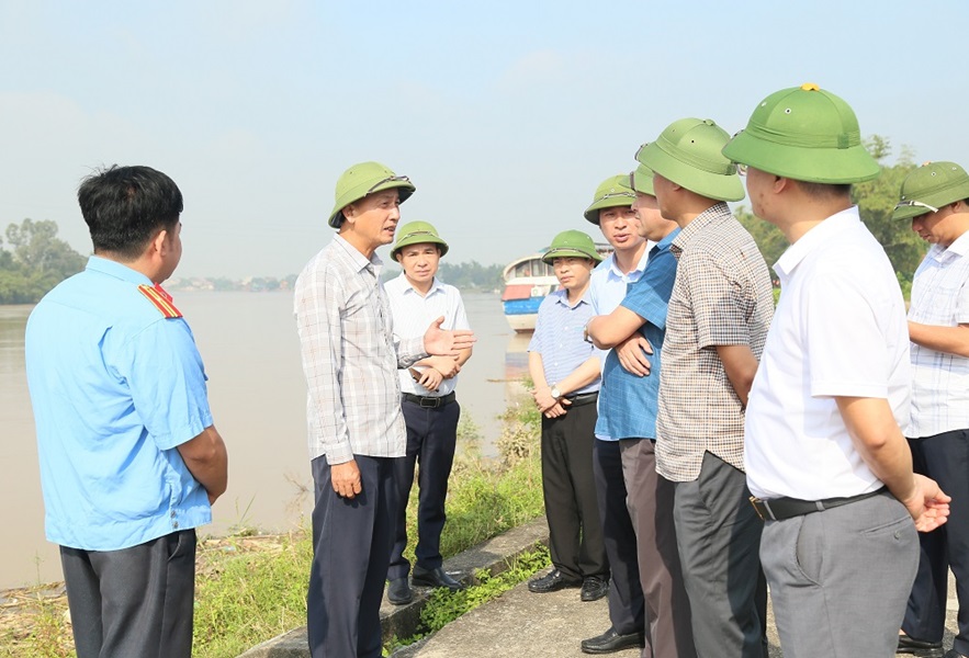 Lãnh đạo tỉnh Hưng Yên kiểm tra công tác phòng, chống bão số 11