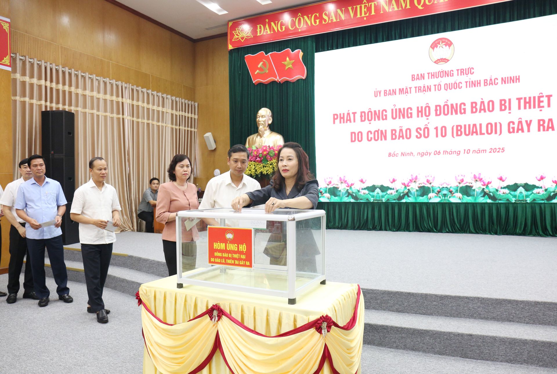 Bắc Ninh phát động ủng hộ đồng bào bị thiệt hại do bão số 10