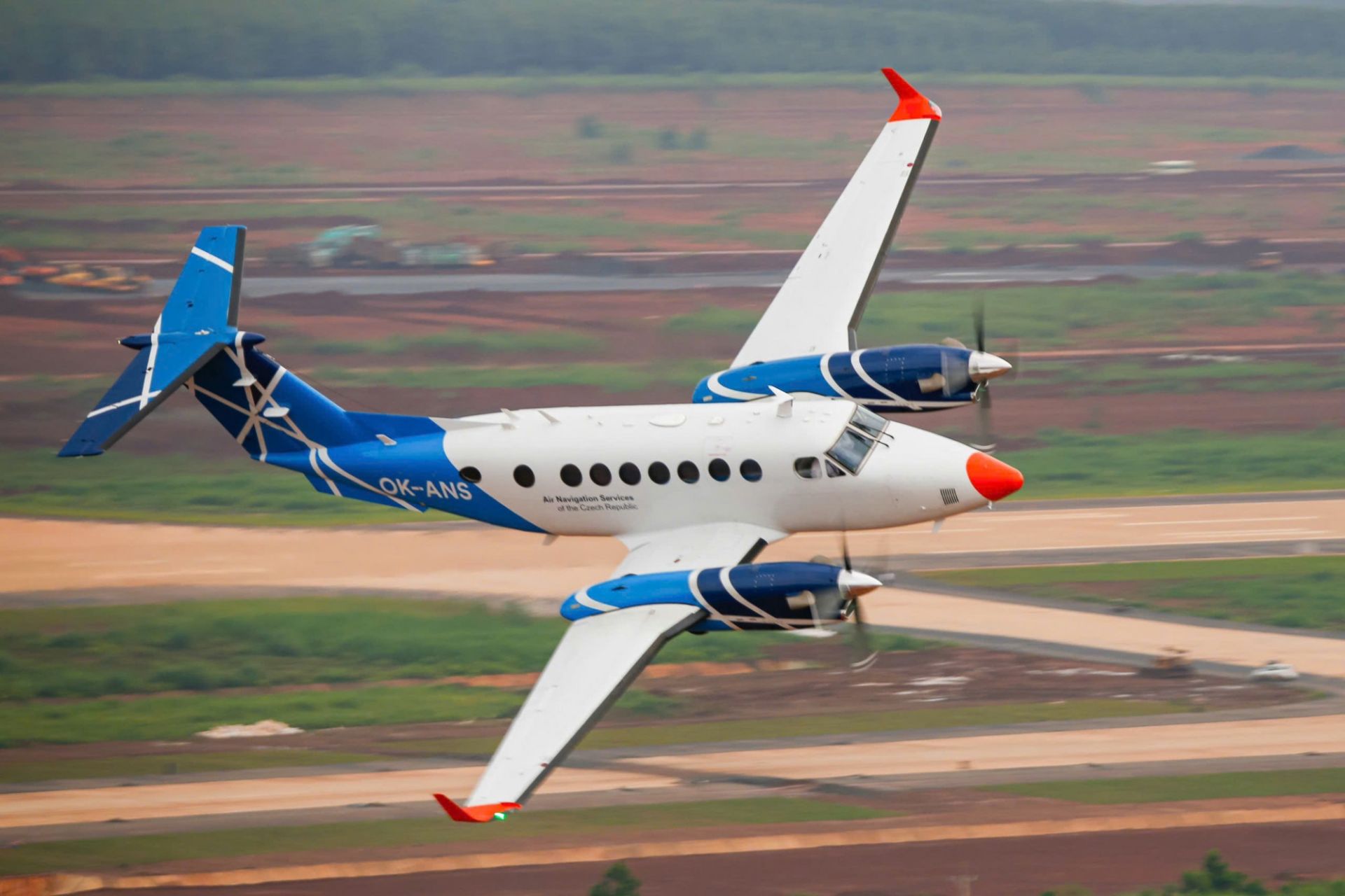 Chuyến bay hiệu chuẩn đầu tiên tại sân bay Long Thành vào sáng 26/9 - Ảnh: ACV Chuyến bay hiệu chuẩn đầu tiên tại sân bay Long Thành vào sáng 26/9 - Ảnh: ACV