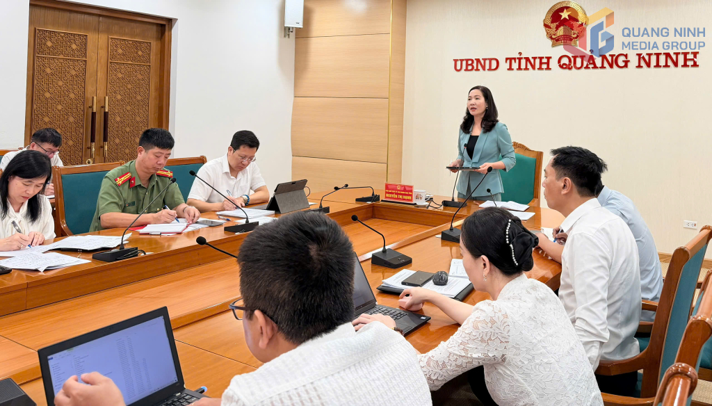 Bà Nguyễn Thị Hạnh, Phó Chủ tịch UBND tỉnh Quảng Ninh chỉ đạo các giải pháp kích cầu du lịch trong quý IV/2025. Bà Nguyễn Thị Hạnh, Phó Chủ tịch UBND tỉnh Quảng Ninh chỉ đạo các giải pháp kích cầu du lịch trong quý IV/2025.