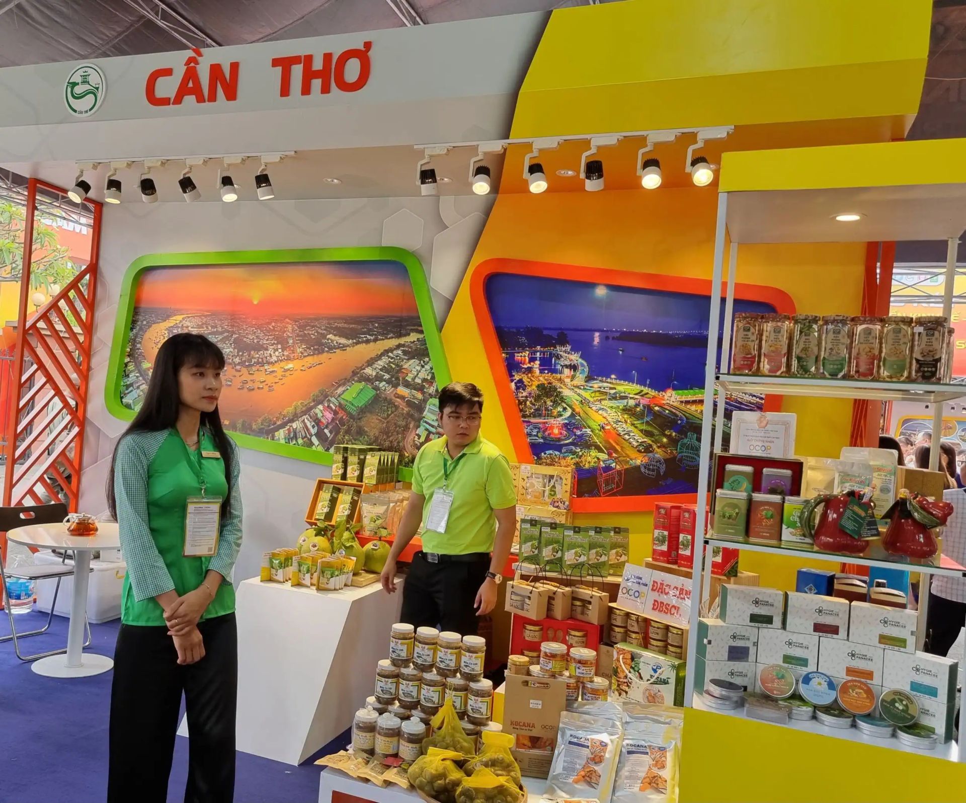 Các sản phẩm OCOP của TP Cần Thơ được quảng bá, giới tiệu tại một sự kiện triển lãm được tổ chức tại vùng ĐBSCL