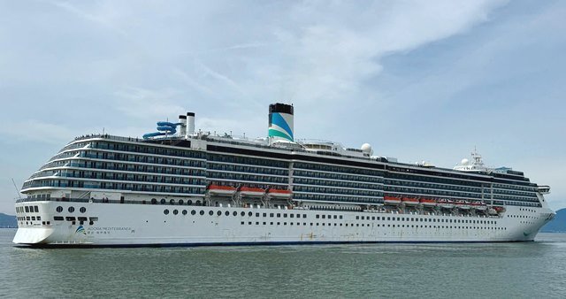 Thương hiệu tàu biển Adora Cruise lớn nhất Trung Quốc đưa gần 2.500 du khách đến Đà Nẵng