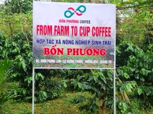 Cà phê bột Bốn Phương của Hợp tác xã nông nghiệp sinh thái Bốn Phương (xã Hướng Phùng).