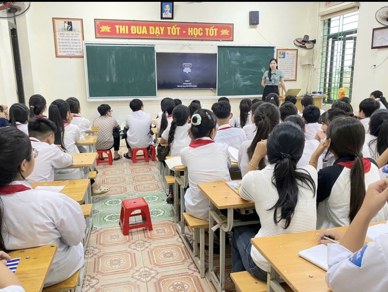 Lớp tập huấn tại trường THCS Hoằng Xuyên