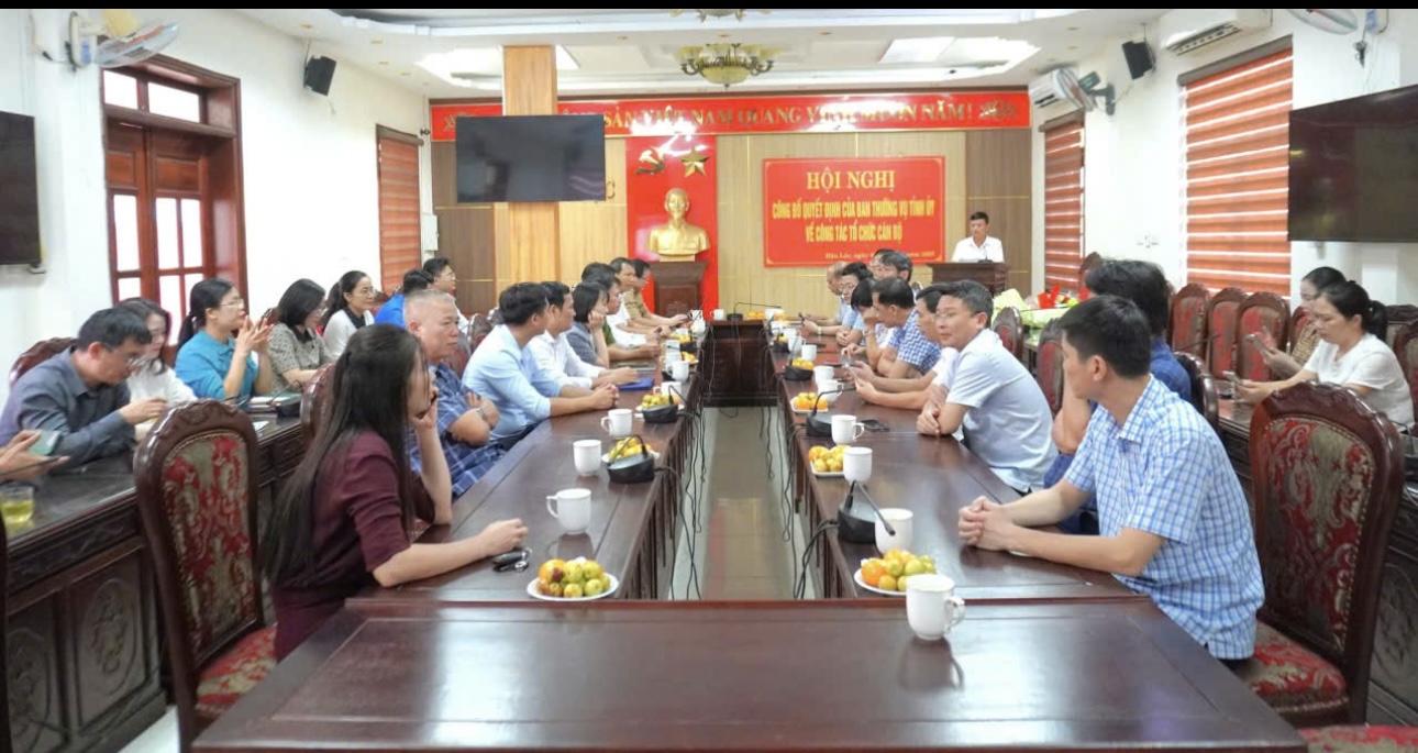 Toàn cảnh hội nghị Toàn cảnh hội nghị