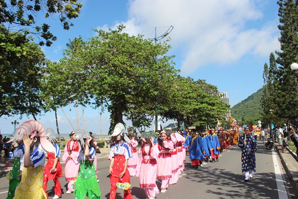 Hình ảnh lễ rước Ông