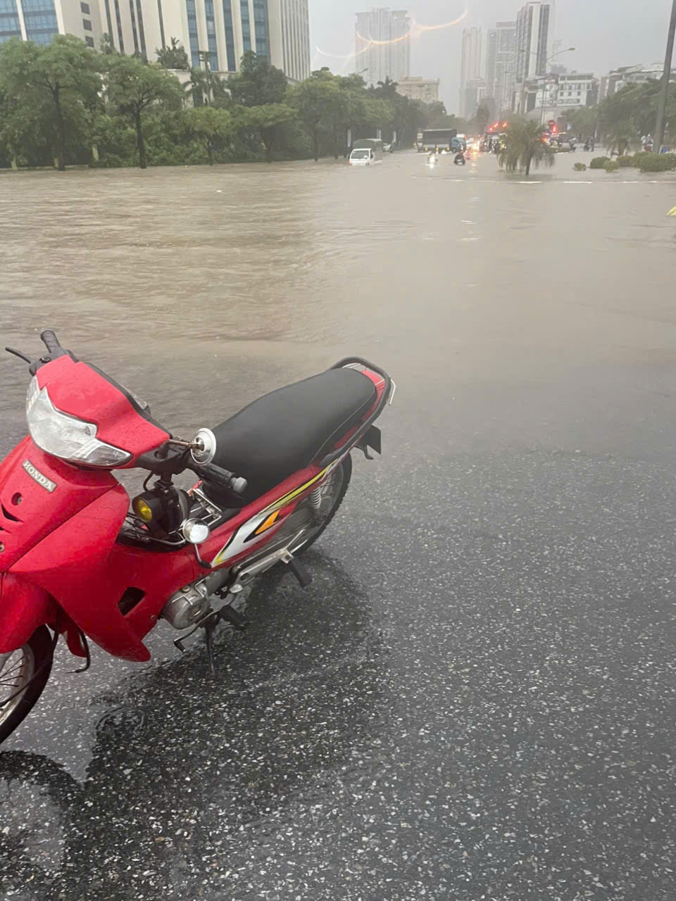 Đường Mễ Trì ngập sâu Đường Mễ Trì ngập sâu