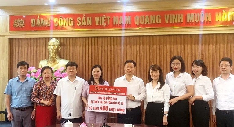 chi nhánh Ngân hàng Agribank trên địa bàn tỉnh Thanh Hóa ủng hộ 400 triệu đồng. chi nhánh Ngân hàng Agribank trên địa bàn tỉnh Thanh Hóa ủng hộ 400 triệu đồng.