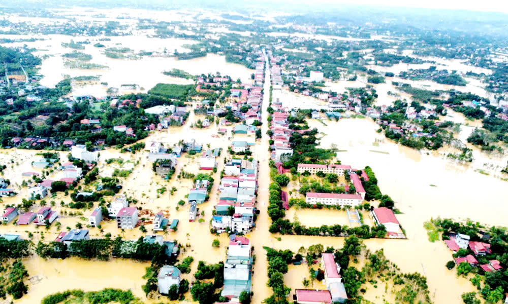 Ngập lụt tại xã Bố Hạ nhìn từ trên cao. Ngập lụt tại xã Bố Hạ nhìn từ trên cao.