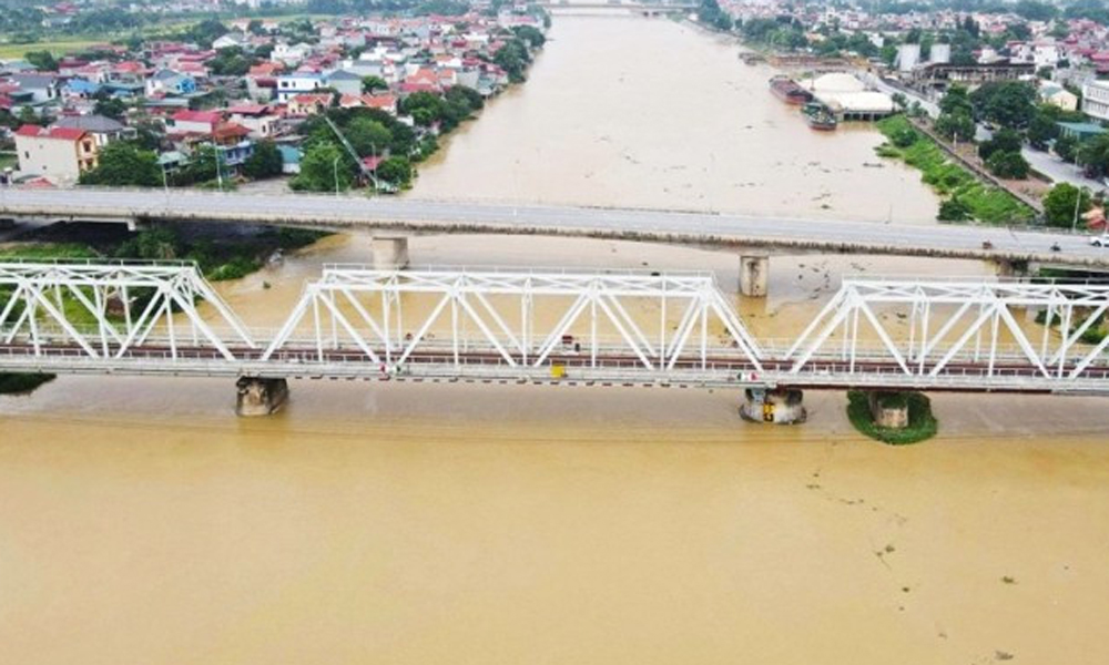 Trong 12 giờ tới, lũ trên sông Cầu tại trạm Đáp Cầu tiếp tục lên.