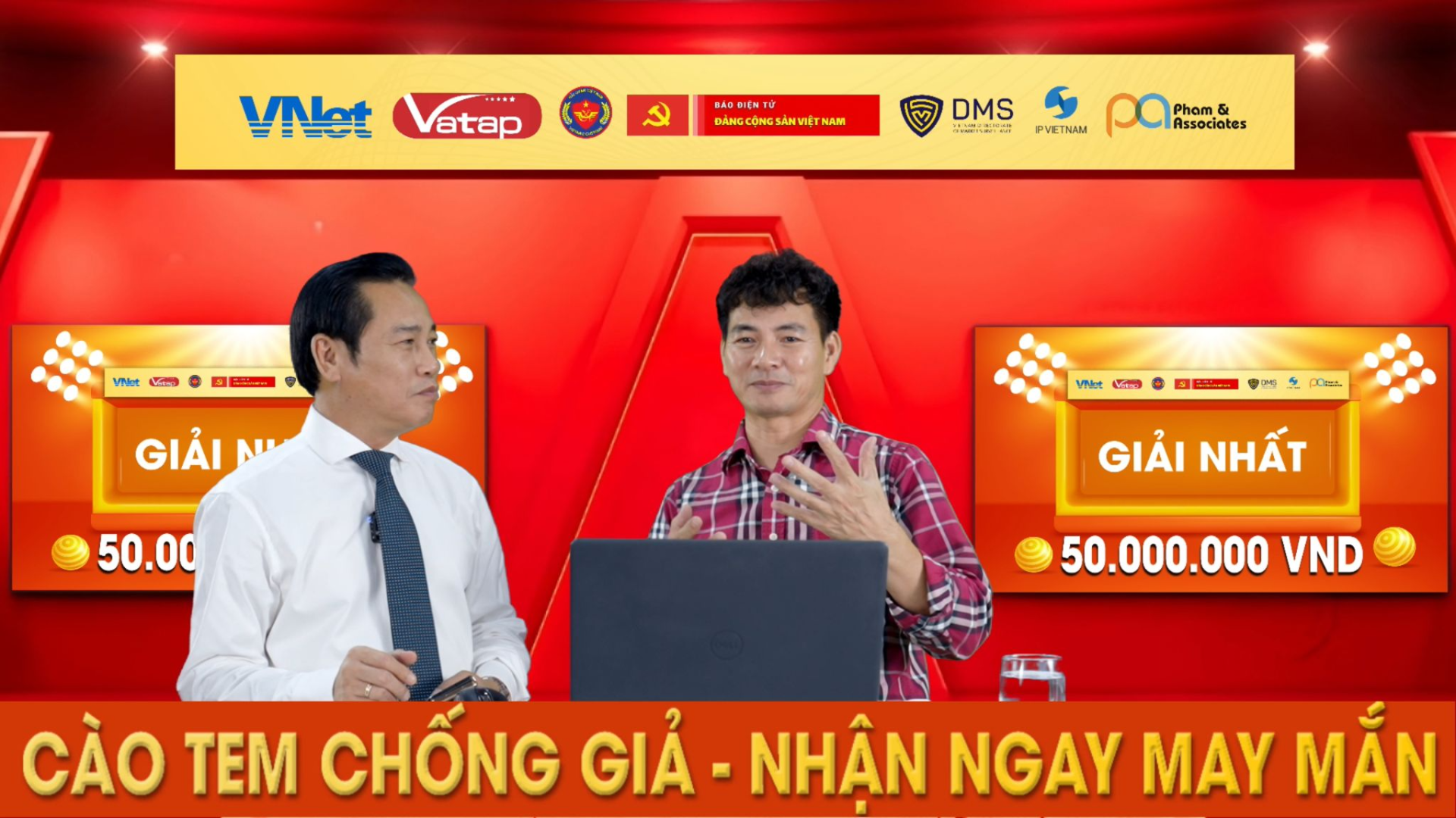 Ông Nguyễn Công Dũng, nguyên Tổng Biên tập Báo điện tử Đảng Cộng sản Việt Nam tham gia quay thưởng tại Chương trình