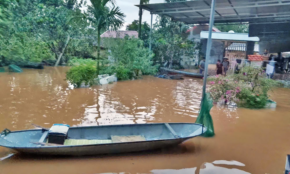 Nhiều khu vực dân cư tại xã Tiên Lục bị ngập. Nhiều khu vực dân cư tại xã Tiên Lục bị ngập.