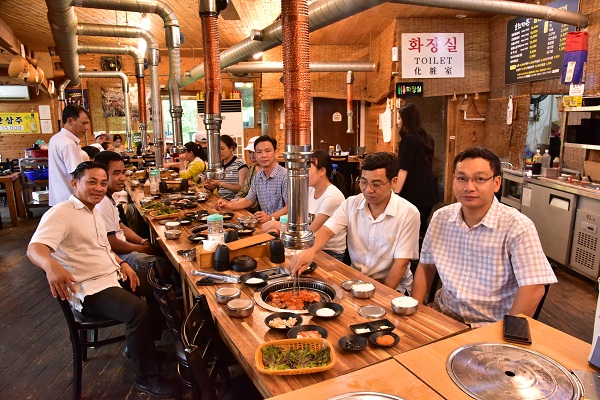 Nhà hàng và ẩm thực Hàn Quốc