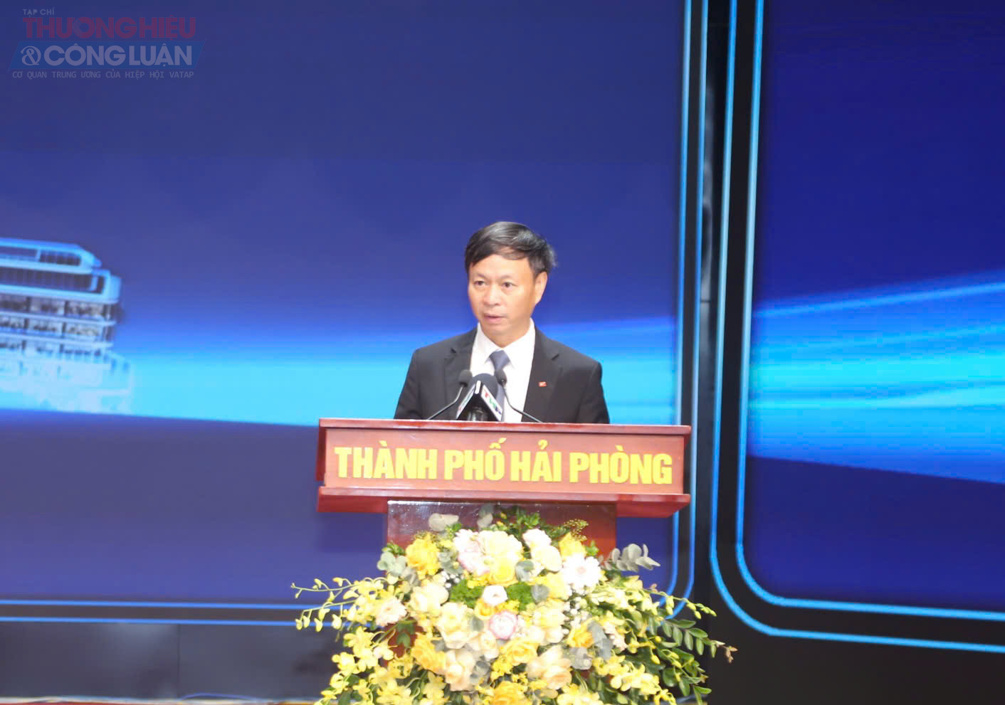 Đồng chí Hoàng Minh, Thứ trưởng Bộ Khoa học và Công nghệ phát biểu tại Lễ khai mạc. Đồng chí Hoàng Minh, Thứ trưởng Bộ Khoa học và Công nghệ phát biểu tại Lễ khai mạc.