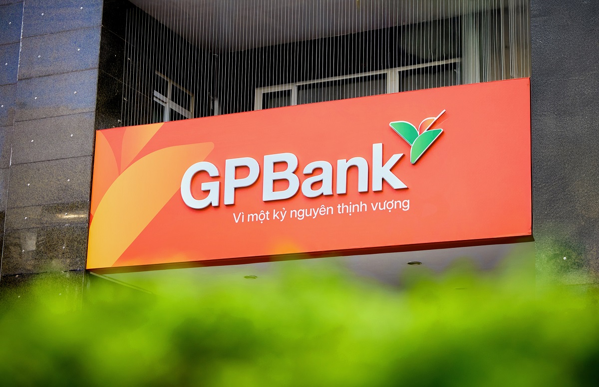 Logo thương hiệu mới của GPBank có tông màu cam chủ đạo Logo thương hiệu mới của GPBank có tông màu cam chủ đạo