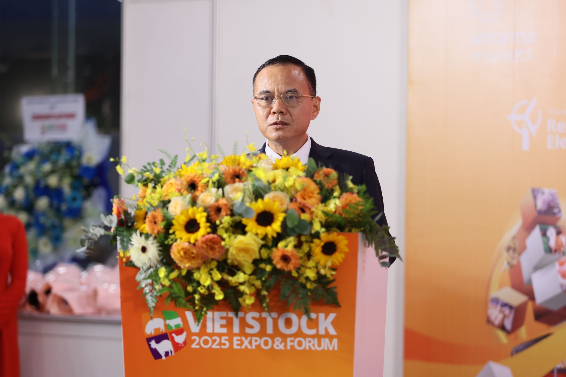 Bà Rose Ông Phạm Kim Đăng, Phó Cục trưởng Cục Chăn nuôi và Thú y (Bộ Nông nghiệp và Môi trường) phát biểu tại lễ trao giải