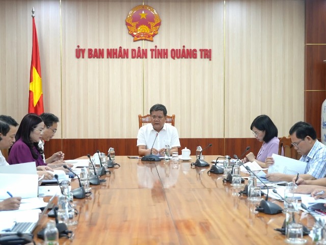 Chủ tịch UBND tỉnh Trần Phong chủ trì cuộc họp - Ảnh: Trung Đức