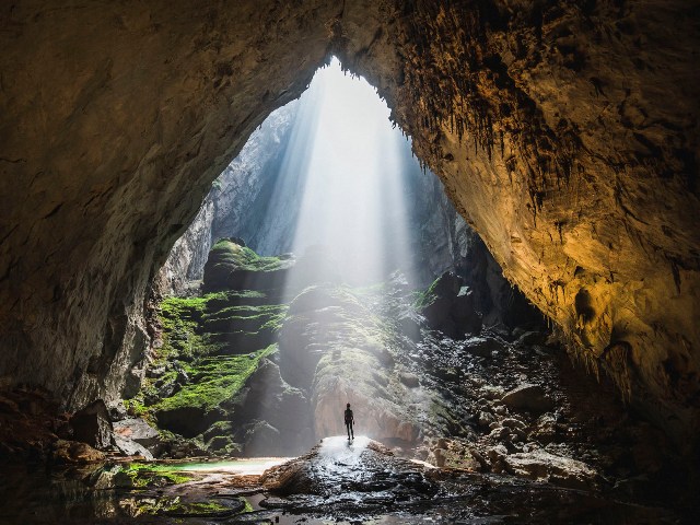 Sơn Đoòng - hang động tự nhiên lớn nhất thế giới (Oxalis Adventure).