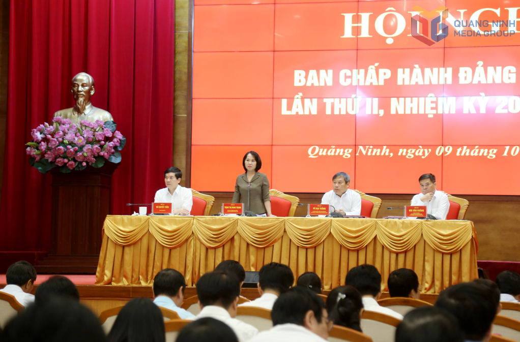 Bà Trịnh Thị Minh Thanh, Phó Bí thư Thường trực Tỉnh ủy, Chủ tịch HĐND tỉnh Quảng Ninh, điều hành phần thảo luận tại hội nghị. Bà Trịnh Thị Minh Thanh, Phó Bí thư Thường trực Tỉnh ủy, Chủ tịch HĐND tỉnh Quảng Ninh, điều hành phần thảo luận tại hội nghị.