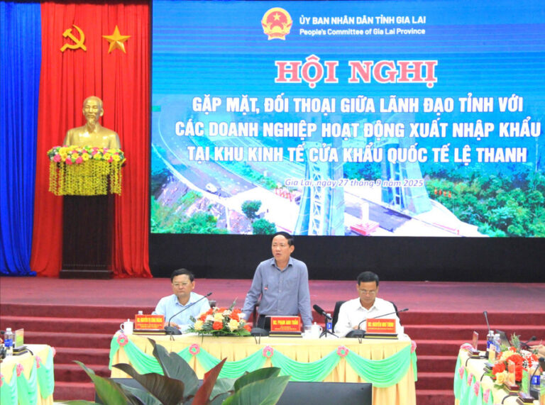 Hội nghị gặp mặt, đối thoại giữa lãnh đạo tỉnh Gia Lai với các doanh nghiệp tại KKT Cửa khẩu Quốc tế Lệ Thanh Hội nghị gặp mặt, đối thoại giữa lãnh đạo tỉnh Gia Lai với các doanh nghiệp tại KKT Cửa khẩu Quốc tế Lệ Thanh