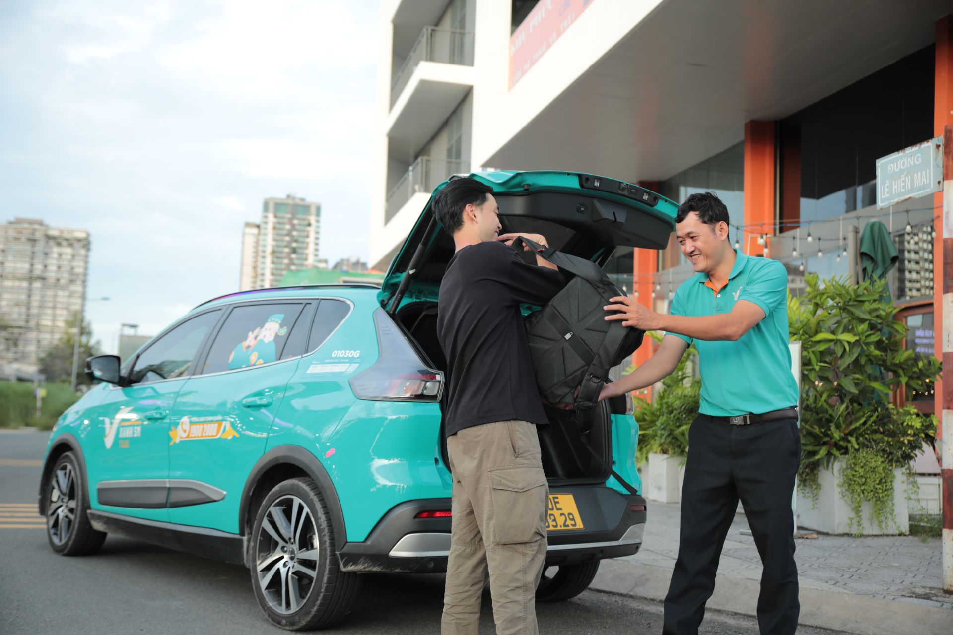 Hàng nghìn cơ hội việc làm hấp dẫn tại Xanh SM trong tháng 10