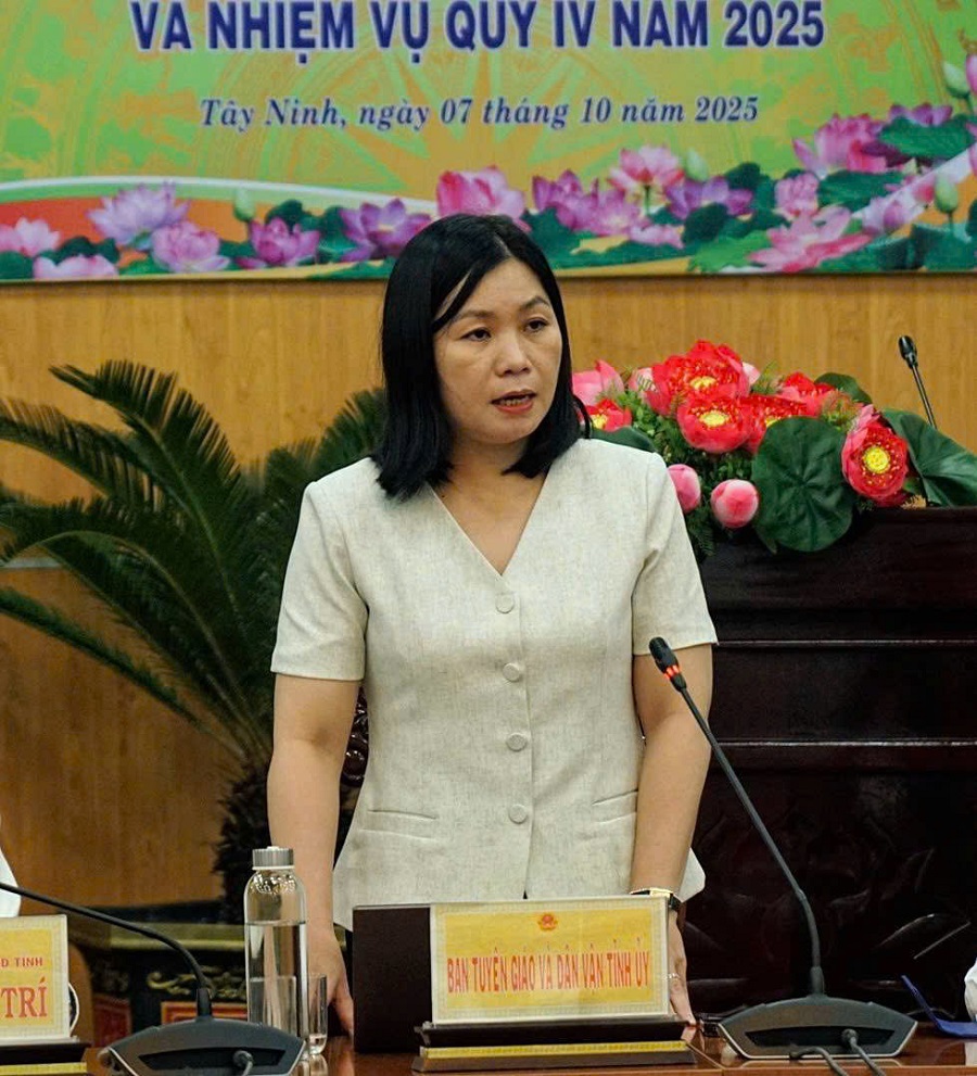 Bà Mai Đặng Thảo Nguyên - Phó Trưởng Ban Tuyên giáo và Dân vận Tỉnh ủy Tây Ninh định hướng thông tin tuyên truyền những tháng cuối năm 2025