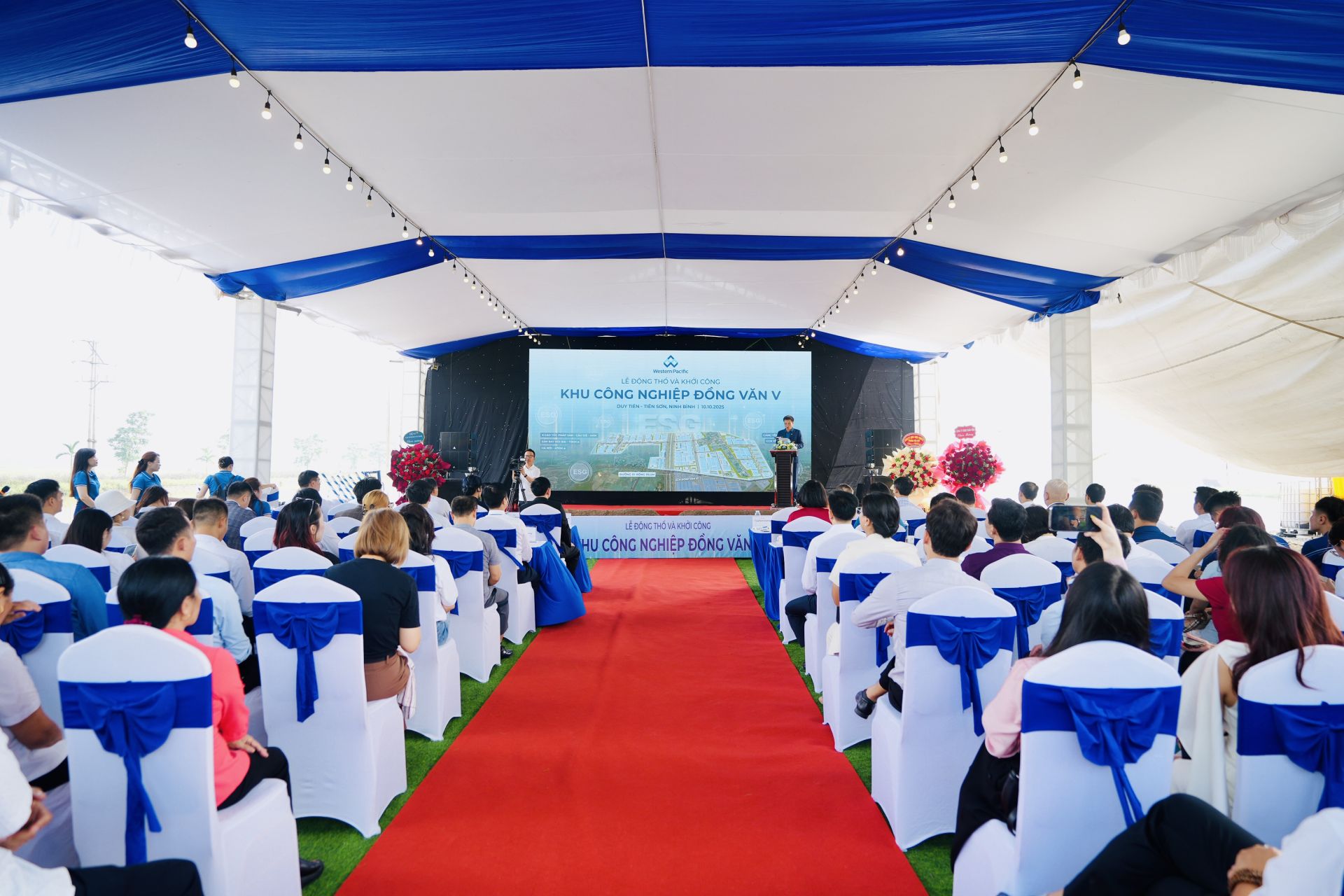 Quang cảnh lễ khởi công