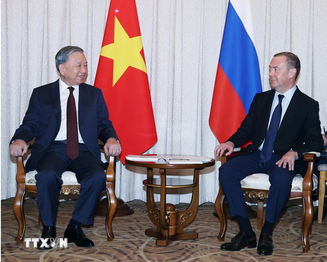 Tổng B&iacute; thư T&ocirc; L&acirc;m gặp Chủ tịch Đảng Nước Nga Thống nhất, Ph&oacute; chủ tịch Hội đồng An ninh Li&ecirc;n bang Nga Dmitry Medvedev