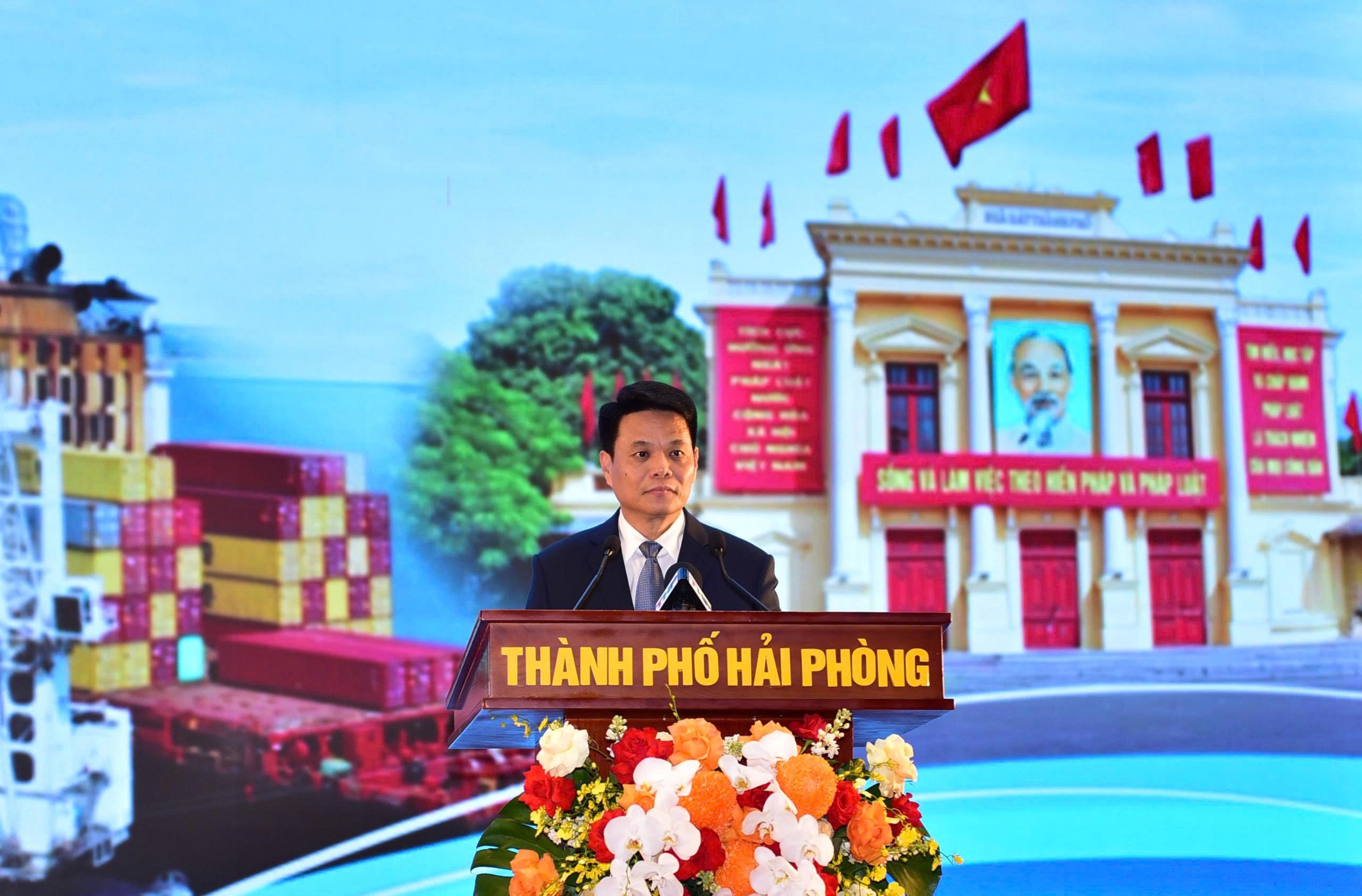 Đồng chí Lê Ngọc Châu, Chủ tịch UBND TP. Hải Phòng phát biểu tại hội nghị. Đồng chí Lê Ngọc Châu, Chủ tịch UBND TP. Hải Phòng phát biểu tại hội nghị.