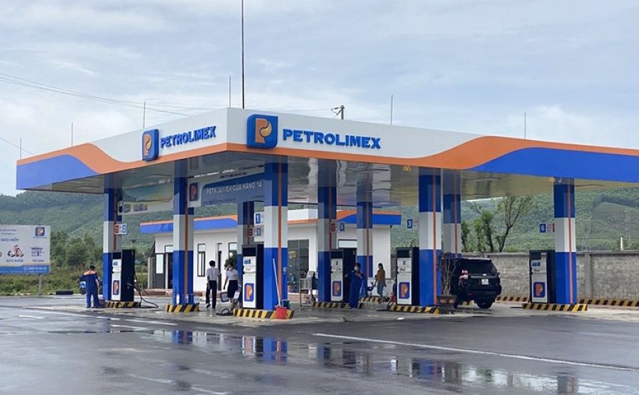 Công ty Xăng dầu Hà Tĩnh là 1 trong những đơn vị đóng nộp ngân sách lớn cho địa phương.