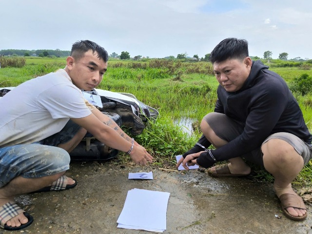 Các đối tượng tại thời điểm bắt giữ