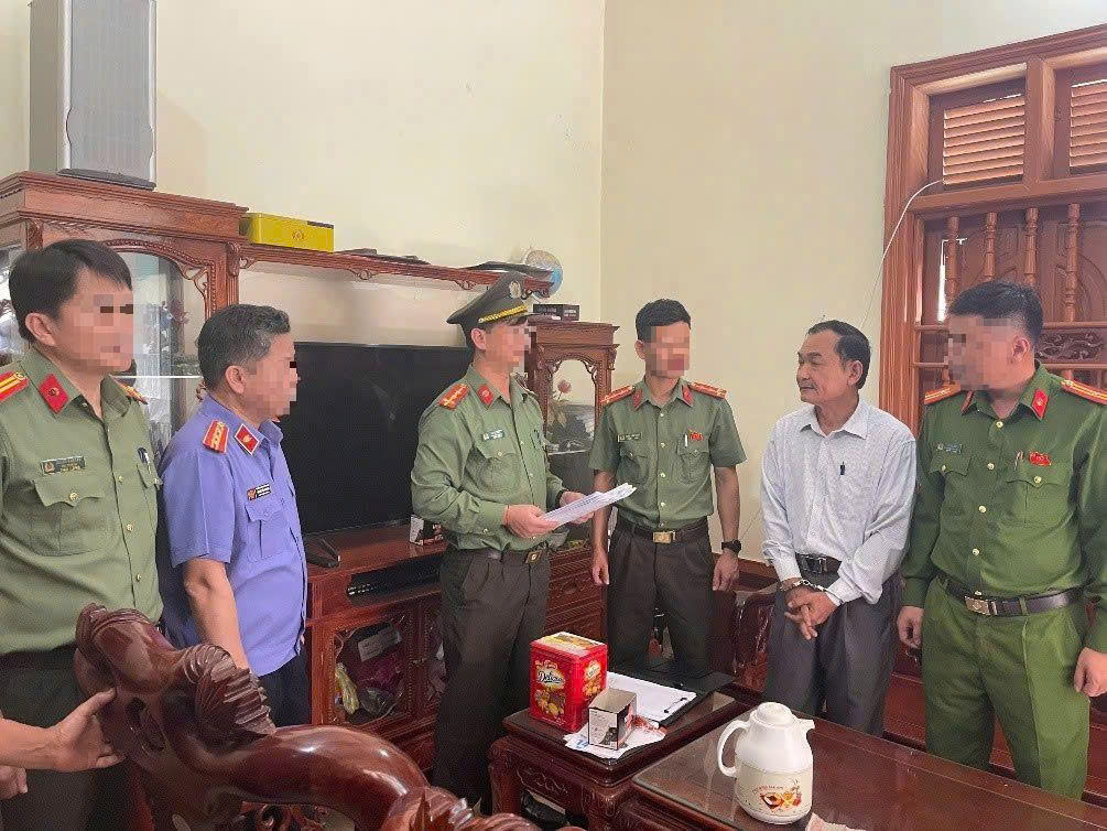 Bắt tạm giam đối tượng có hành vi chống phá Nhà nước