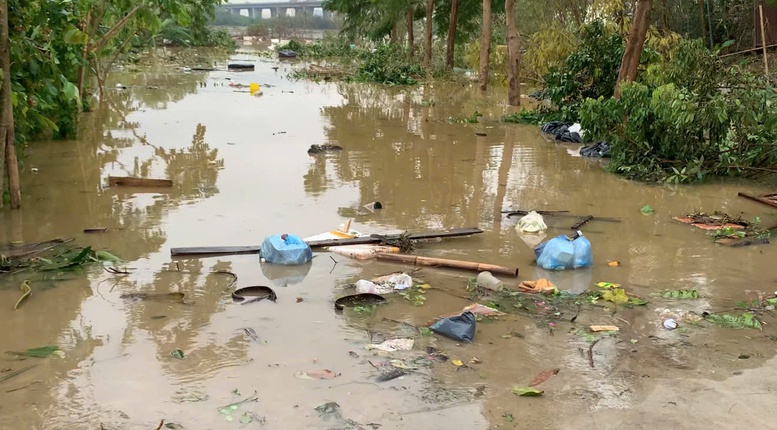 Sau bão lũ nguồn nước của người dân thường bị ô nhiễm nghiêm trọng. (Ảnh minh họa)