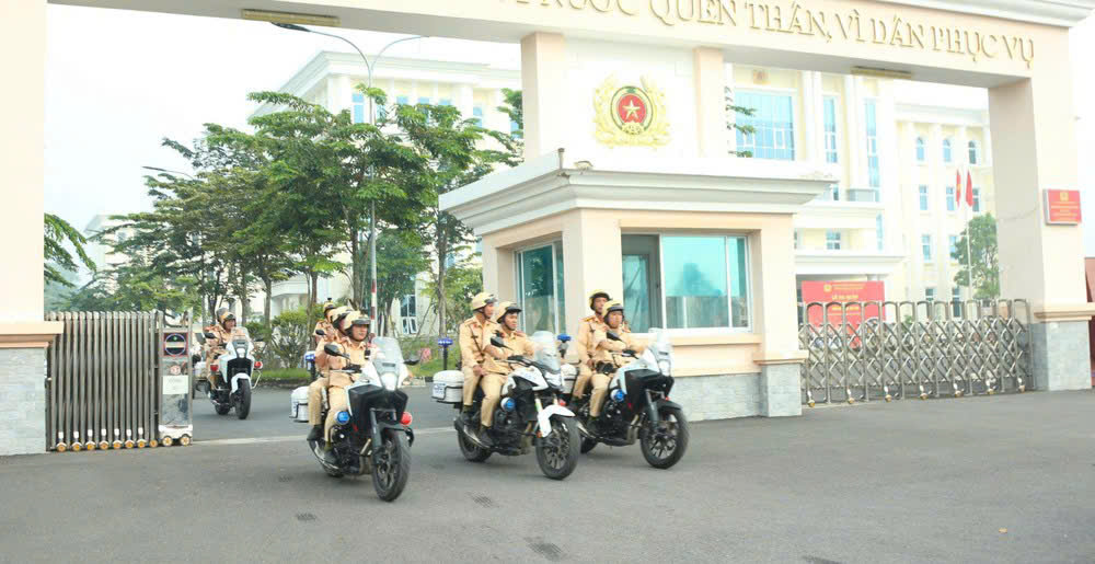 Lực lượng CSGT Công an TP.HCM ra quân cao điểm xử lý nồng độ cồn, ma túy. Ảnh: LA