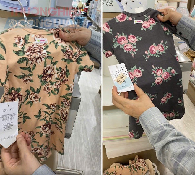 Ghi nhận nhiều sản phẩm quần áo trẻ em được bày bán tại đây