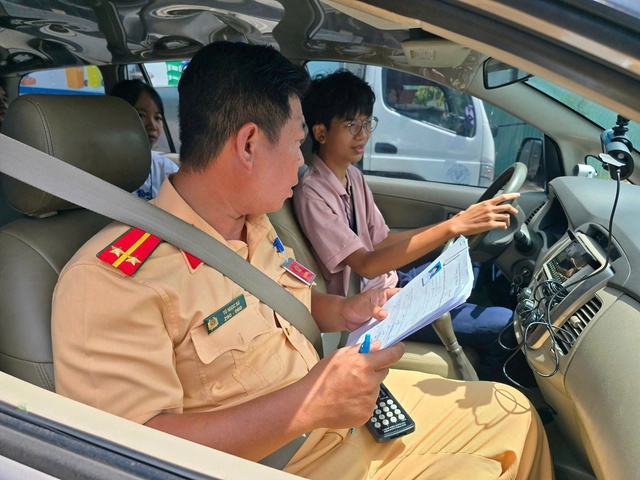 Bộ Tài chính đề xuất thay đổi mức phí sát hạch lái xe