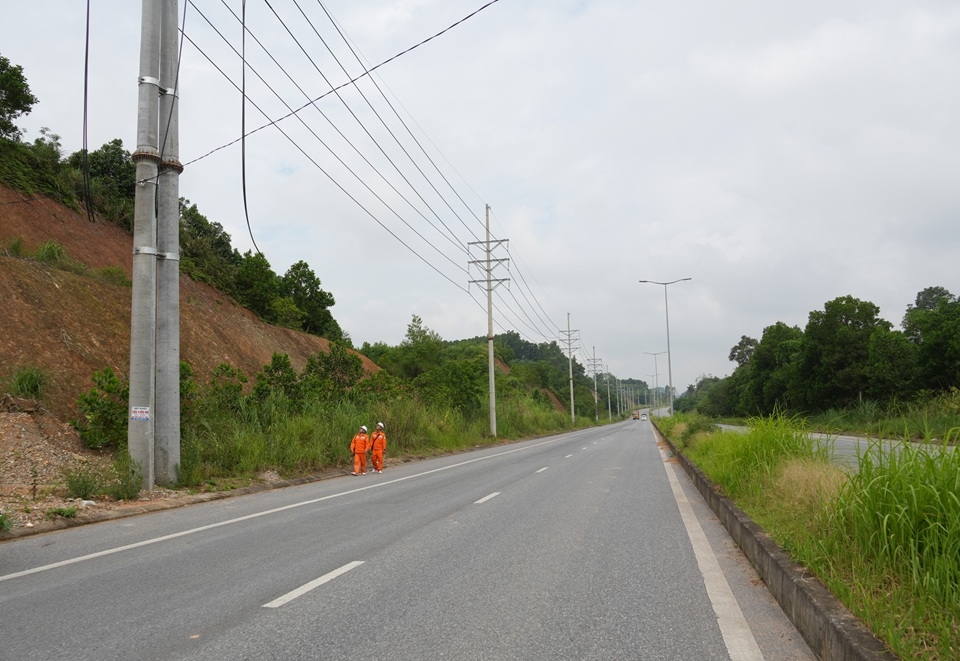 Hệ thống xuất tuyến trung áp 471-473 được xác định là trọng điểm, có ý nghĩa chiến lược trong việc tạo liên kết lưới trung áp giữa các trạm 110kV khu vực