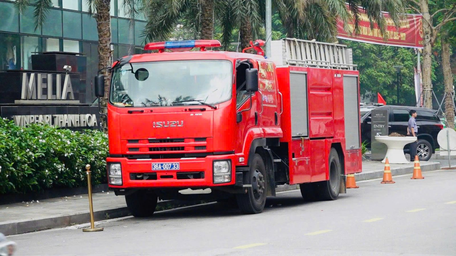 Phòng Cảnh sát PCCC và CNCH triển khai lực lượng, phương tiện đến các địa điểm trọng yếu, bảo đảm an toàn PCCC phục vụ Đại hội đại biểu Đảng bộ tỉnh Thanh Hóa lần thứ XX.