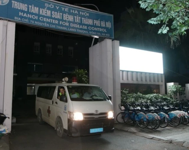 CDC Hà Nội tổ chức phun hóa chất ban đêm phục vụ các sự kiện của Thủ đô và đất nước. CDC Hà Nội tổ chức phun hóa chất ban đêm phục vụ các sự kiện của Thủ đô và đất nước.