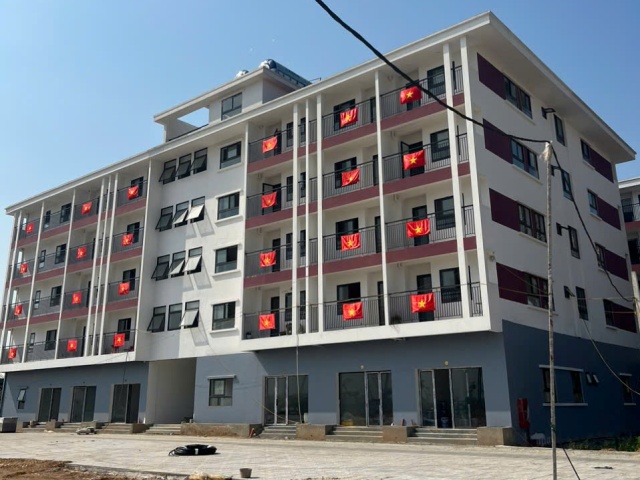 Nghệ An đã hoàn thành 2.381 căn nhà ở xã hội, đạt 168% kế hoạch. Nghệ An đã hoàn thành 2.381 căn nhà ở xã hội, đạt 168% kế hoạch.