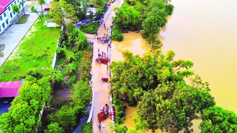 Cấp bách nâng cấp các công trình chống lũ